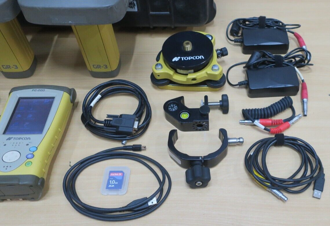 Topcon GR-3 Digital UHF GNSS GPS Receiver FC-200 Field Controller Base & Rover